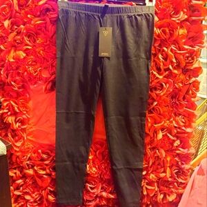 Guess NWT Girls Size Medium Jet Black with Frost Grey Detail Leggings